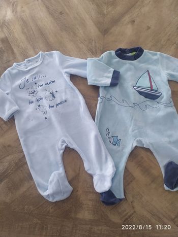 Lot 2 pyjamas