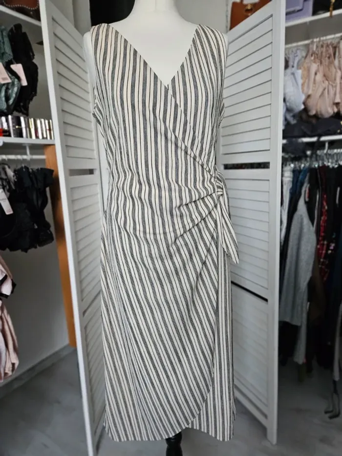 Robe mi-longue T.L h&m - photo numéro 10