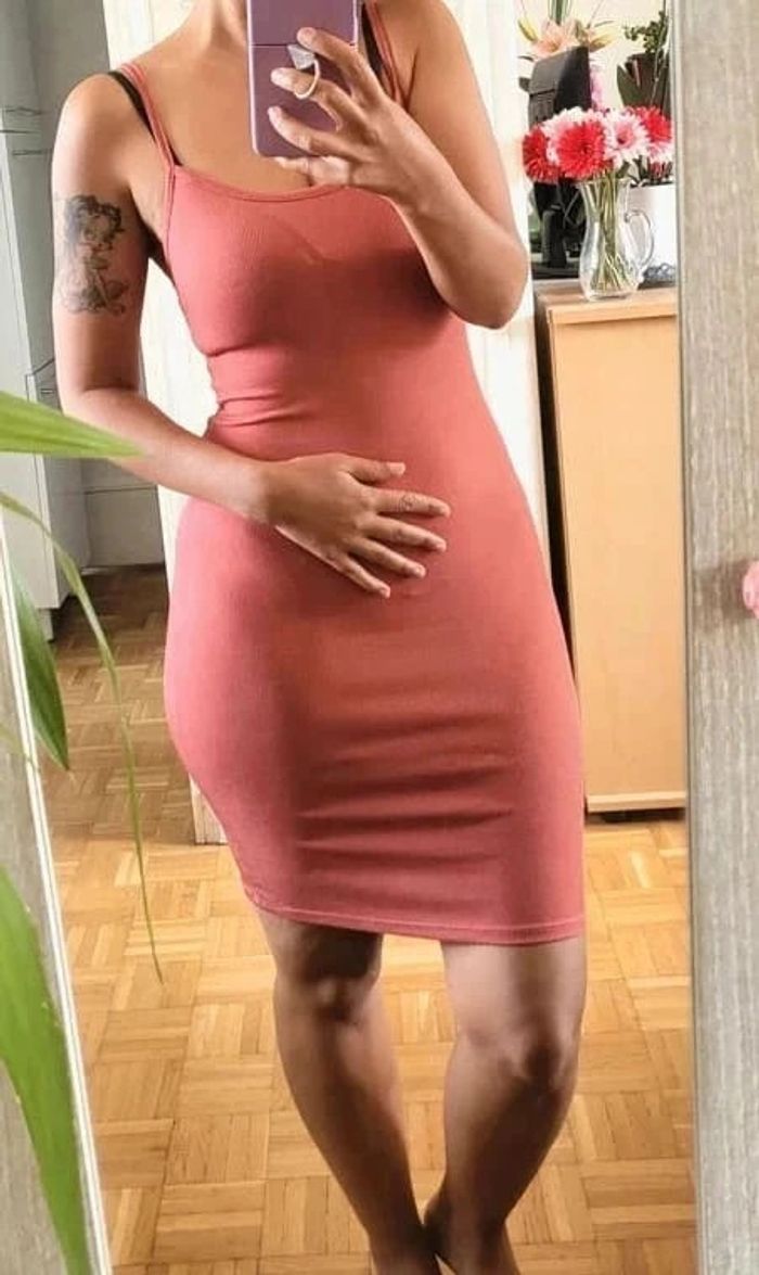 Robe moulante corail