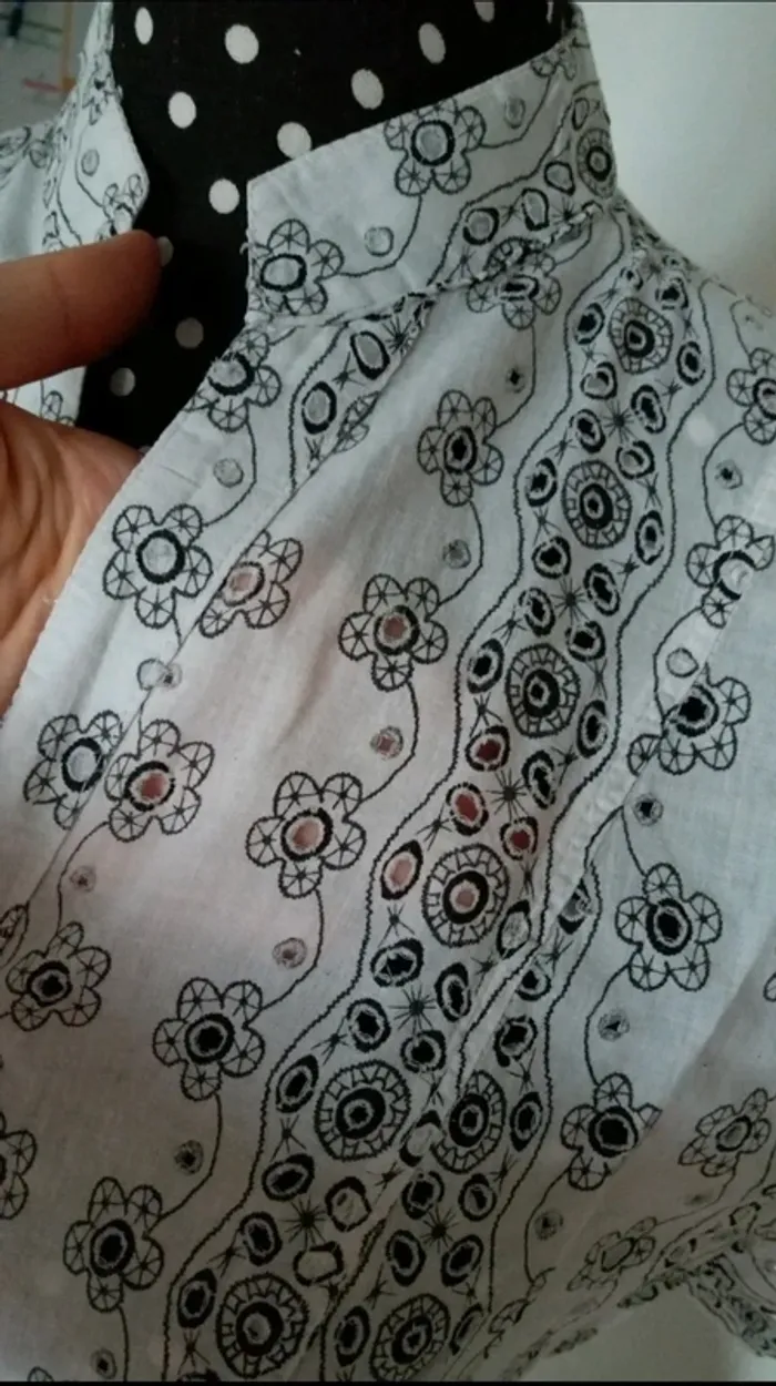 Chemise manches courtes, blanche et noire - photo numéro 6
