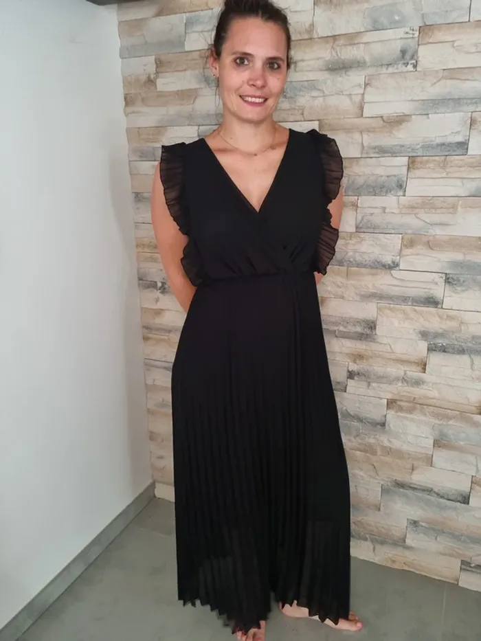 Robe cérémonie noir  - neuve  -