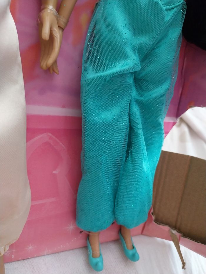 Poupée Jasmine + robe violette et accessoires- Coffret de poupées Aladdin Disney - photo numéro 6