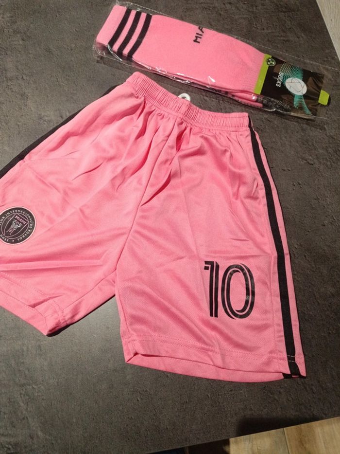 Tenue football Léo Messi Inter Miami rose t.22 - photo numéro 3