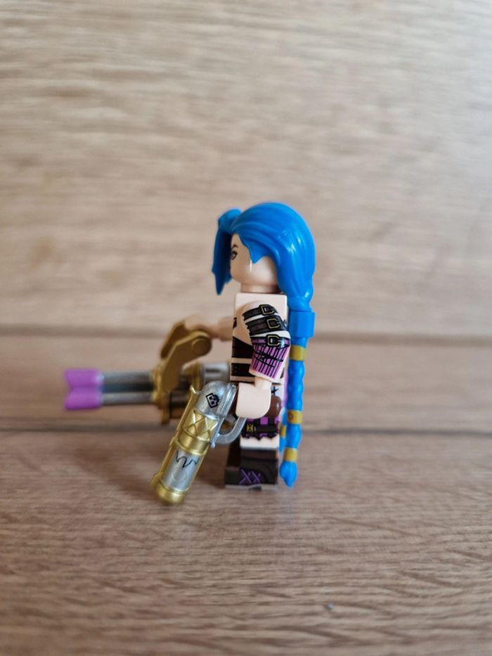 Figurine type lego Jinx League Of Legends - photo numéro 2