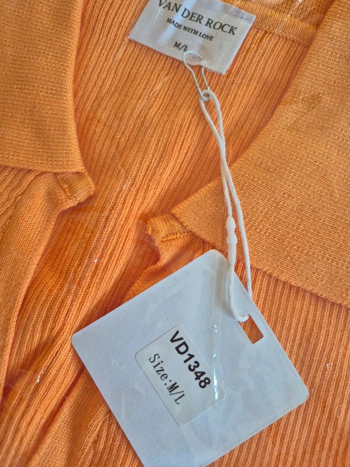 Top Court Col V Femme Orange Taille M/L - photo numéro 3