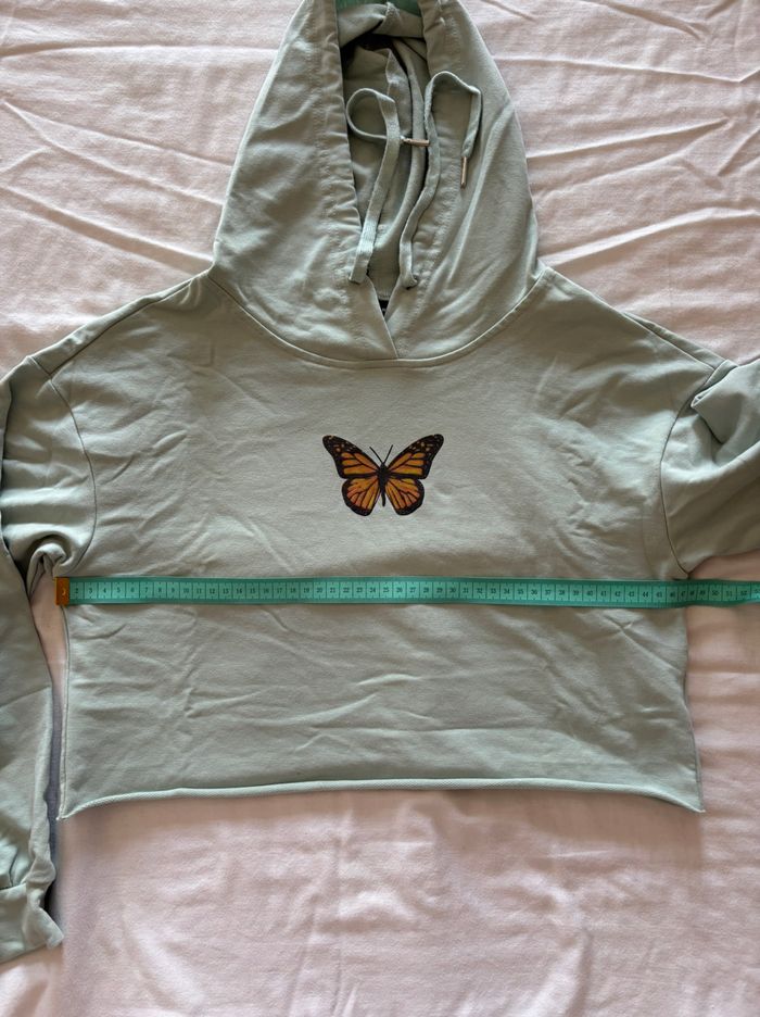 Top/Sweat court à capuche motif papillon fille - photo numéro 6