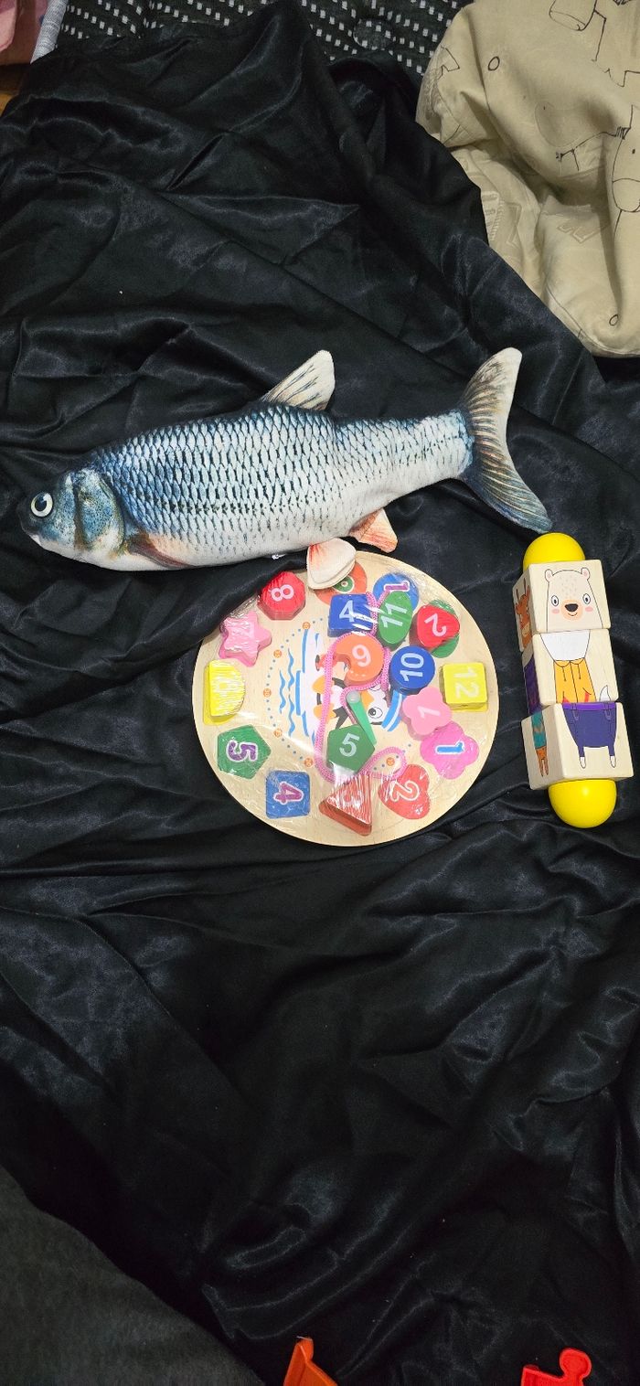 Poisson gigoteur qui tapote et jouets en bois tout neuf - photo numéro 2