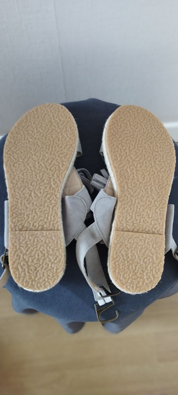 Sandales fille 36 neuves - photo numéro 5