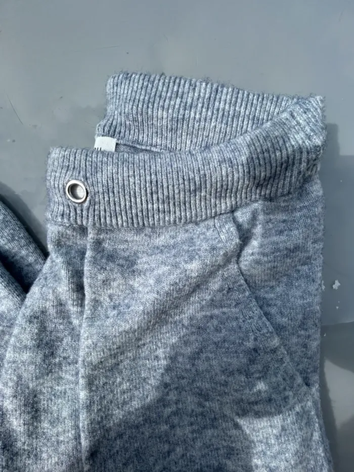 Pantalon gris - photo numéro 3