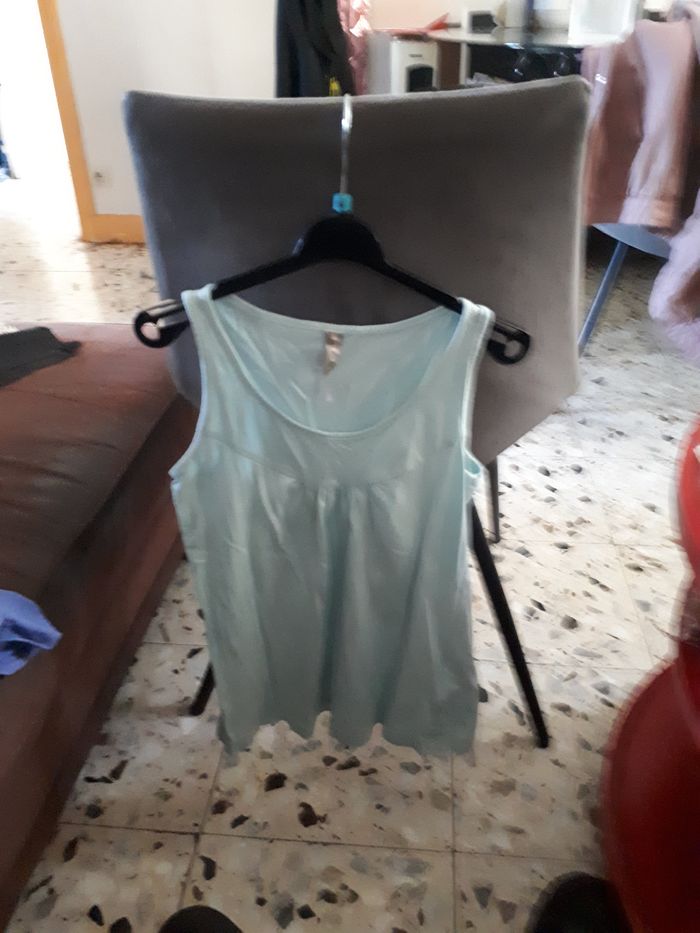 lots 4 vetements fille 8/10 ans - photo numéro 2