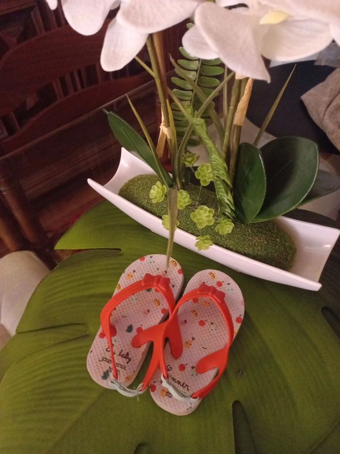 Tongs claquettes plage été bebe Taille 21-22