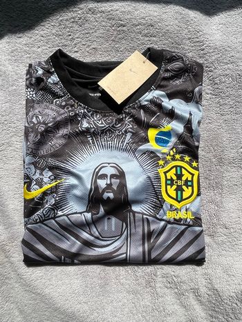 Nike T-shirt Brésil Gris – Taille M – Neuf