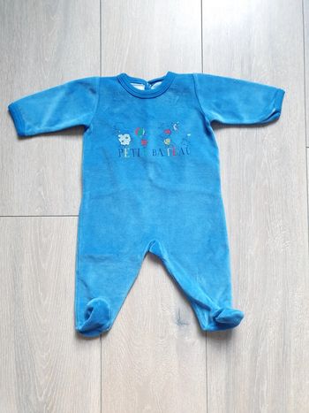 Pyjama bleu. Garçon 3 mois. Marque Petit Bateau