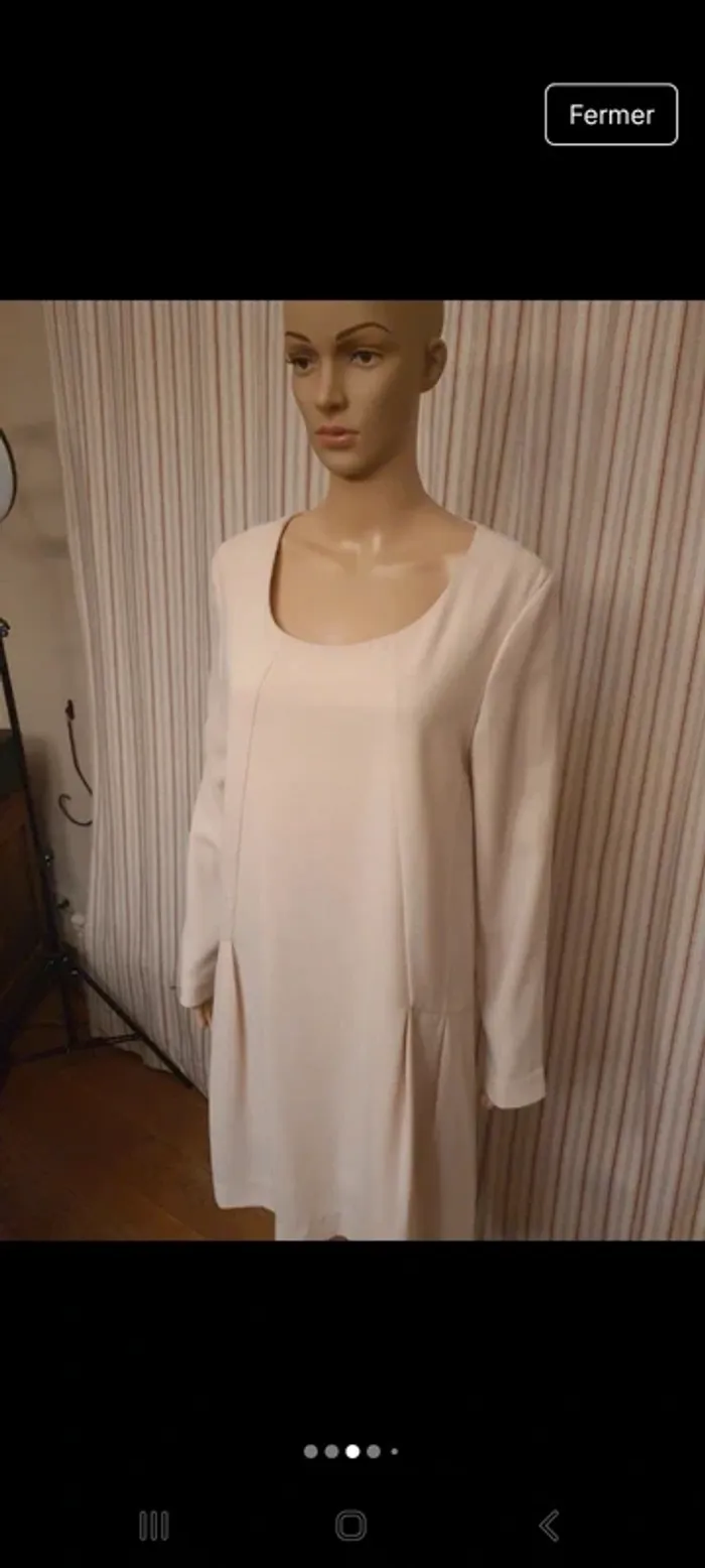 Jolie Robe couleur crème Stella Forest taille 40 - photo numéro 2