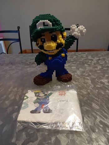 Luigi en légo 