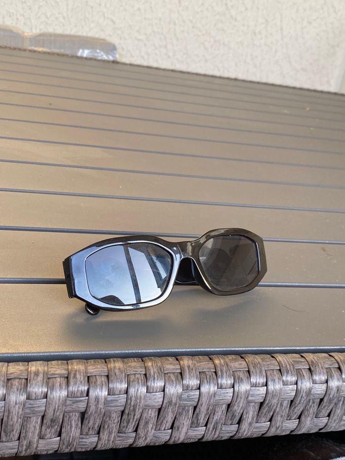 Lunettes de soleil Versace - photo numéro 3