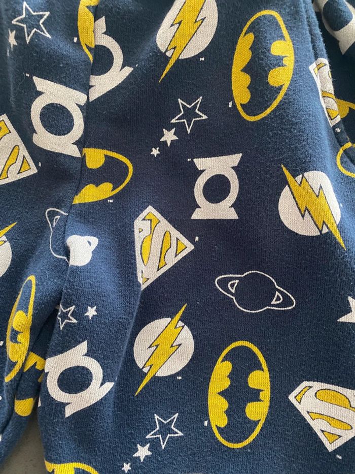 Pantalon jogging bleu marine Justice League Staccato taille 4/5 ans - photo numéro 2