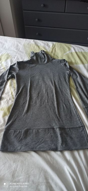 Sous pull gris t. 38
