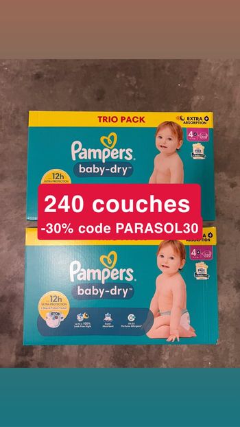 240 couches taille 4 + Pampers baby dry extra absorption