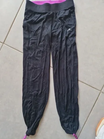 Pantalon de sport taille 8 ans