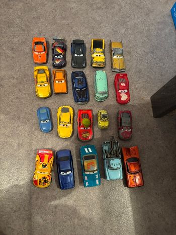 Gros lot 20 petites voitures cars