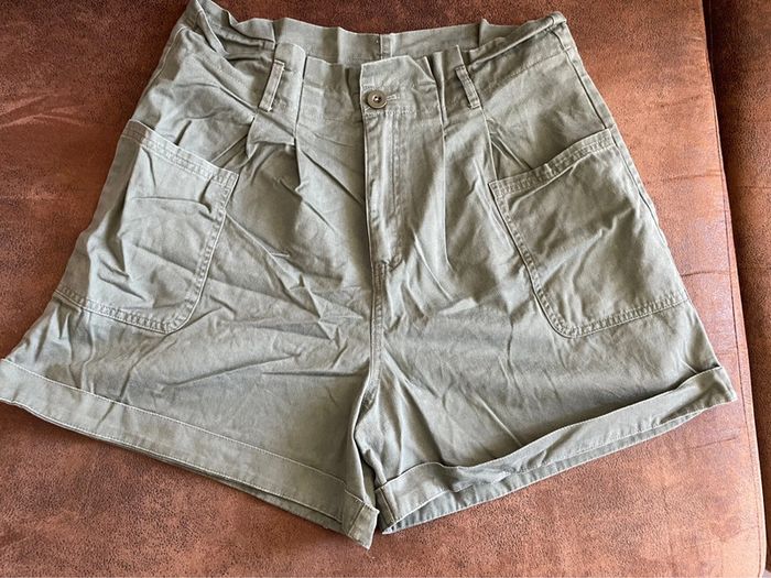 Short kaki tiffosi