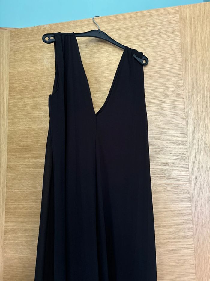 Belle robe plissée noire - photo numéro 2