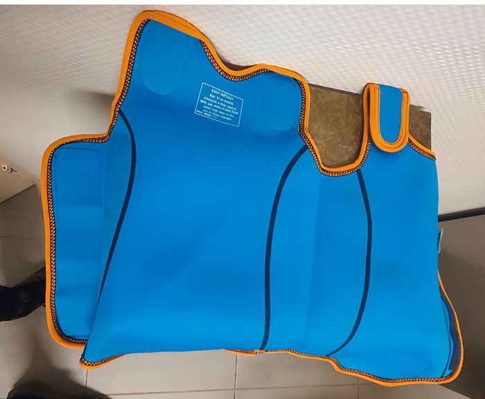 Maillot de bain thermique Mothercare, combinaison de plongée, maillot de bain chaud 12 à 24 mois comme neuf - photo numéro 3