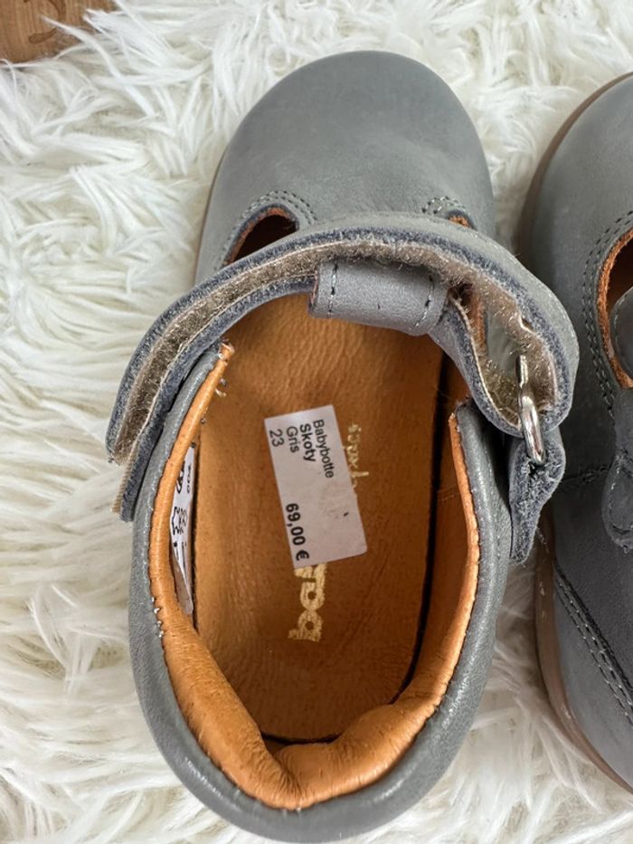 Paire de chaussures Babybotte taille 23 - photo numéro 5