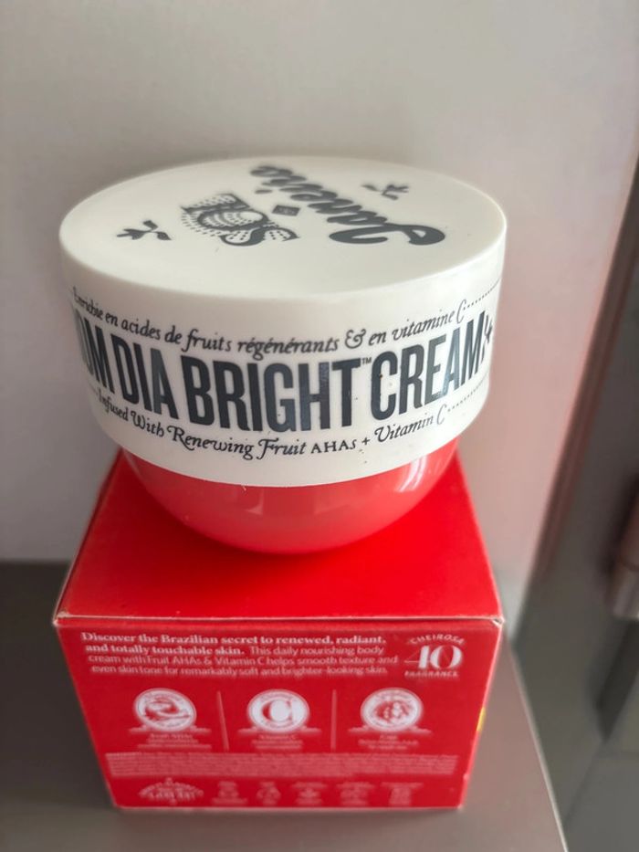 Sol de janeiro Bom Dia BrightTM : Crème corps - photo numéro 3