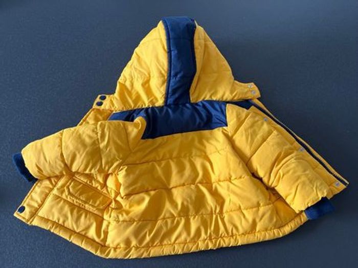 Doudoune 6mois jaune et bleu - photo numéro 2