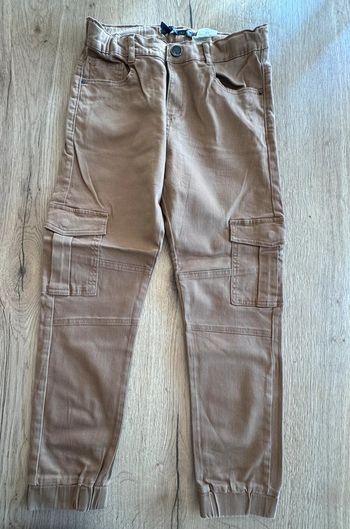 Pantalon Ikks style cargo  taille 12 ans  Neuf sans étiquette