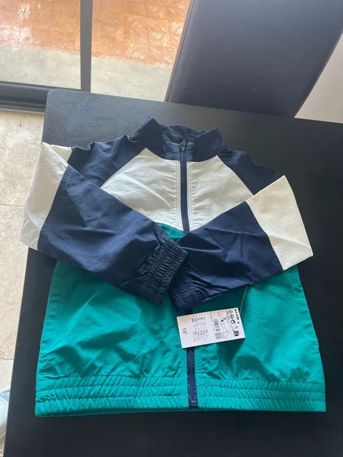 Blouson neuf 5 ans
