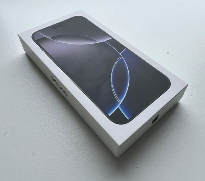 Une iphone seize pro max