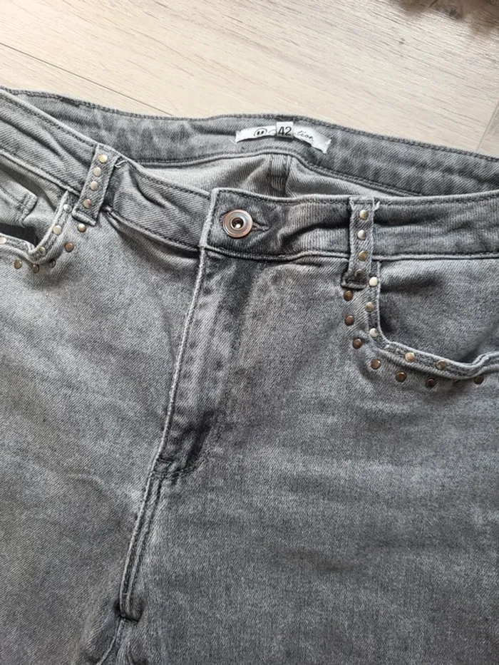 Jean 42 - photo numéro 4