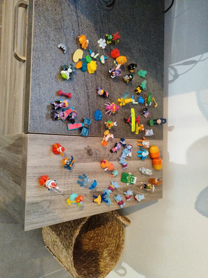 Figurines kinder