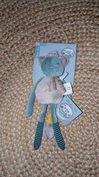 Peluche doudou hochet chat les pachats moulin roty