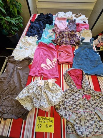 Lot vêtements 24mois fille N 18
