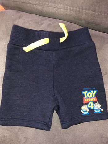 Short toy story bébé