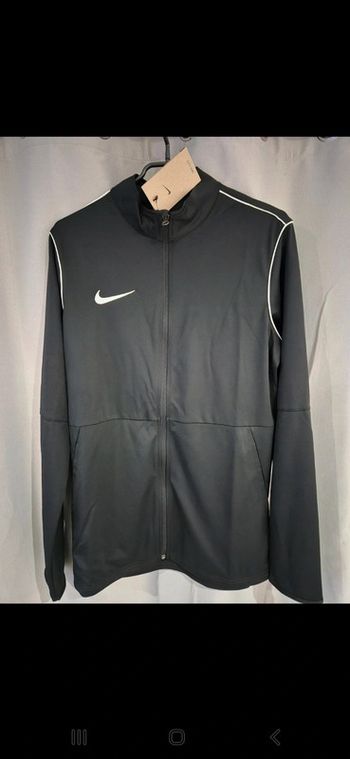Veste survêtement Nike Taille M NEUVE
