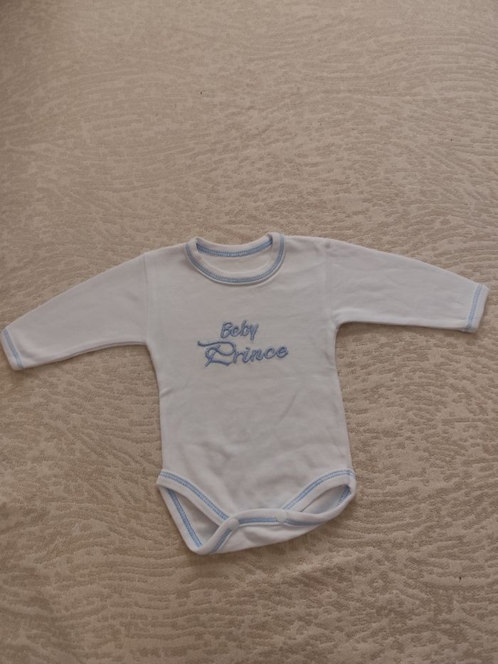 Ensemble 0M neuf jamais utilisé - photo numéro 3