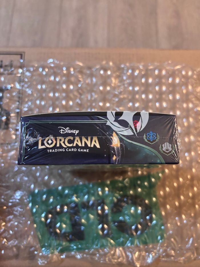 Display 24 Boosters Lorcana - Lueurs dans les Profondeurs - photo numéro 5