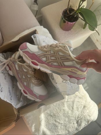 ASICS