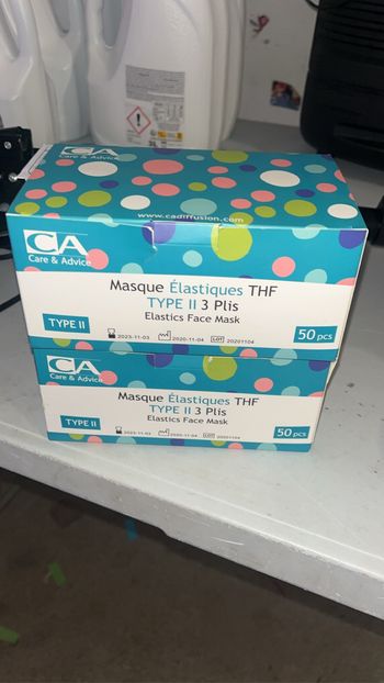 2 boîtes de masques
