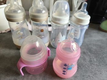 Lot biberon avec tétine 
