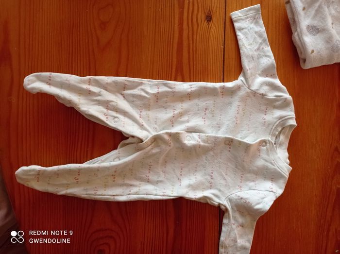 Lot de pyjama 1 mois - photo numéro 4
