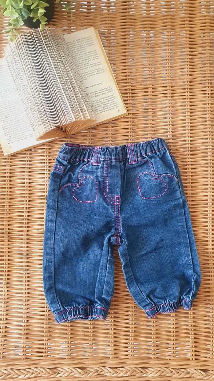 Pantalon 3 mois fille très bon état - photo numéro 4