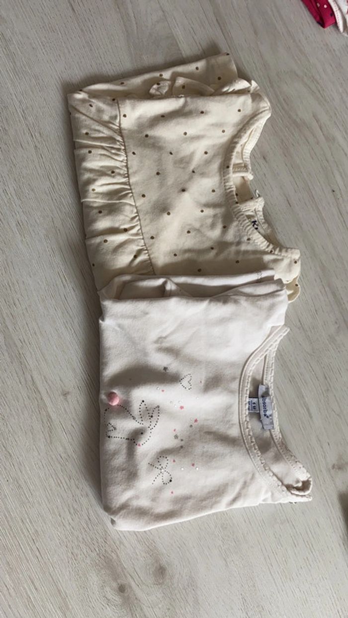 Lot 2 t shirt