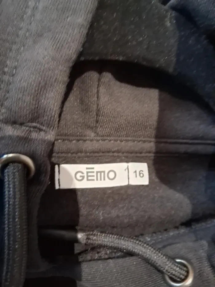Sweat  a capuche gemo taille 16 ans - photo numéro 2