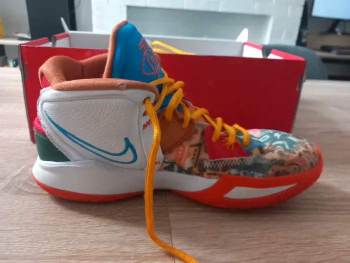 Baskets collection Nike Kyrie 8 taille 42